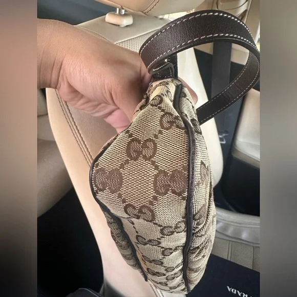 Gucci Logo Shoulder Bag/Pochette - Picture 6 of 9